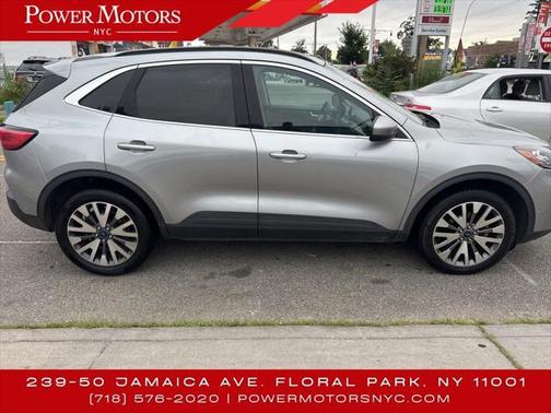 2021 Ford Escape Titanium