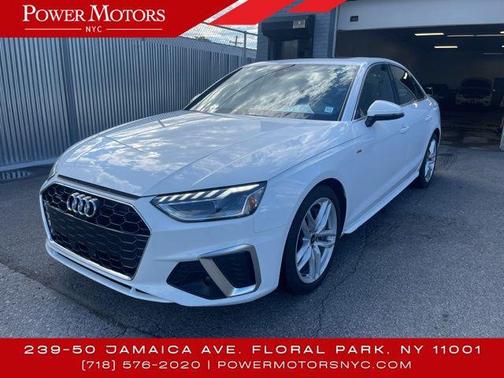 2022 Audi A4 45 S line Premium Plus
