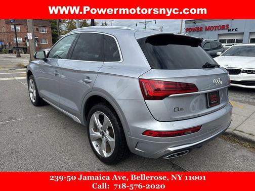 2022 Audi Q5 45 S line Prestige