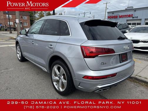 2022 Audi Q5 45 S line Prestige