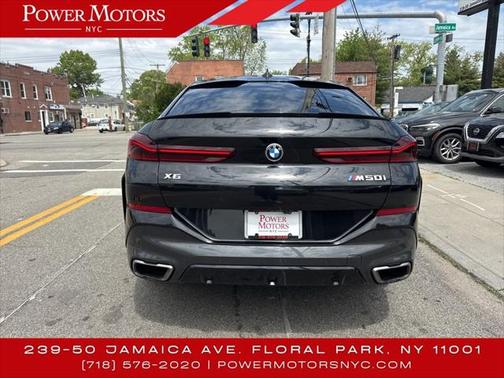 2021 BMW X6 M50i