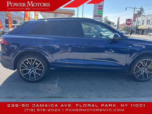 2022 Audi Q8 55 Premium Plus
