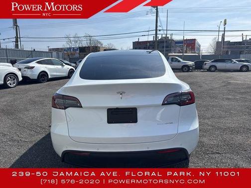 2022 Tesla Model Y Long Range Dual Motor All-Wheel Drive