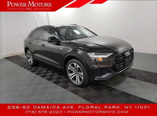2022 Audi Q8 55 Prestige
