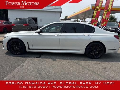 2021 BMW 750 i xDrive