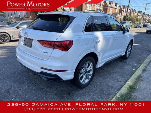 2022 Audi Q3 45 S line Premium