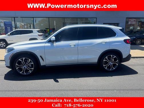 Mineral White Metallic 2022 BMW X5 sDrive40i