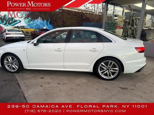 2022 Audi A4 45 S line Premium Plus