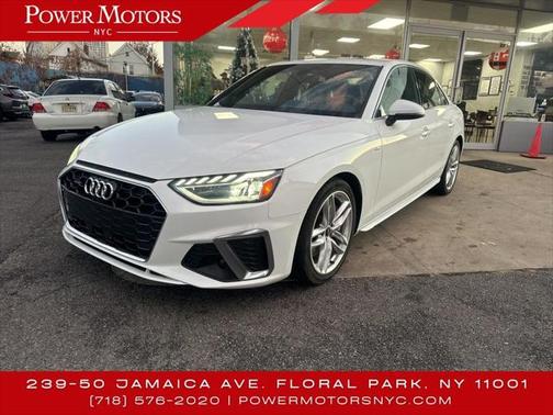 2022 Audi A4 45 S line Premium Plus