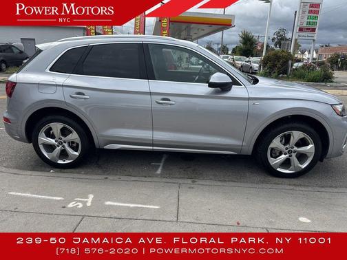 2022 Audi Q5 45 S line Prestige