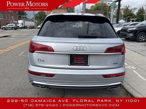 2022 Audi Q5 45 S line Prestige