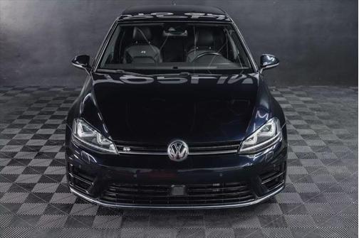 2016 Volkswagen Golf R 4-Door w/DCC & Navigation