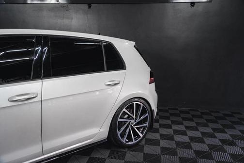 2019 Volkswagen Golf R 2.0T DSG