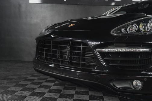 2014 Porsche Cayenne Turbo