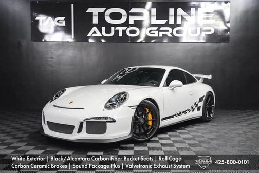 Guards Red 2015 Porsche 911 GT3