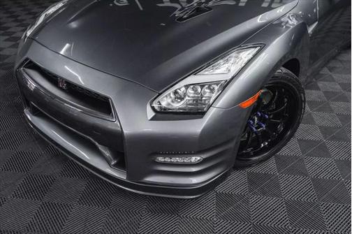 2015 Nissan GT-R Premium