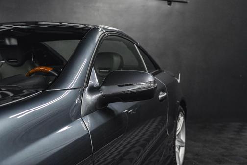 2009 Mercedes-Benz SL-Class SL 550 Roadster 2D