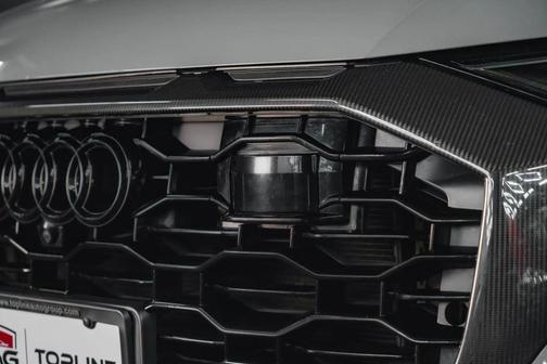 2022 Audi RS Q8 4.0T