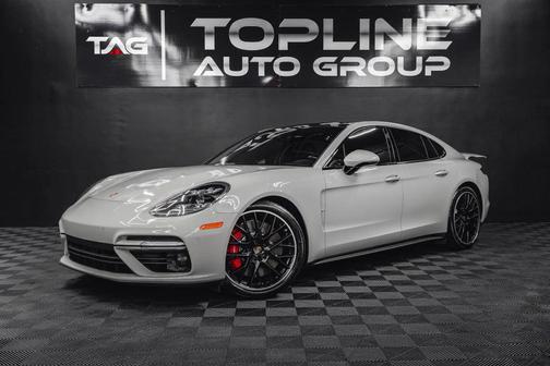 2017 Porsche Panamera Turbo