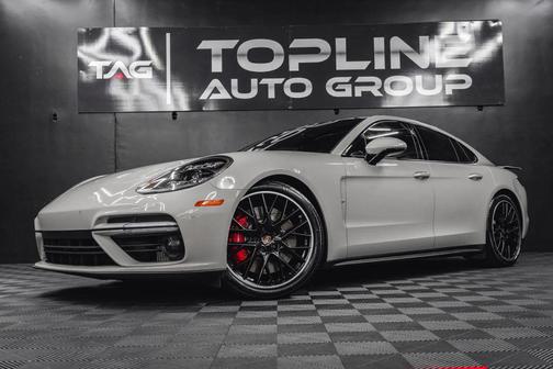 2017 Porsche Panamera Turbo
