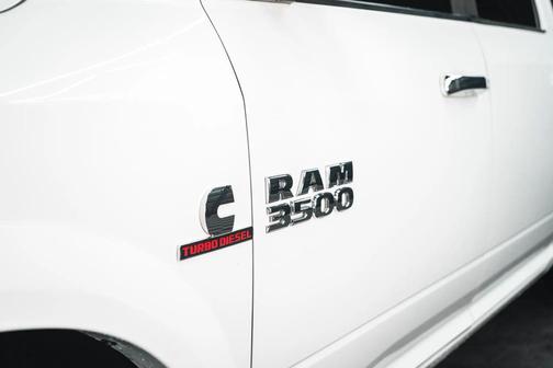 2014 RAM 3500 Laramie