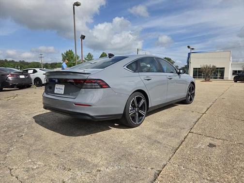 2025 Honda Accord Hybrid Base
