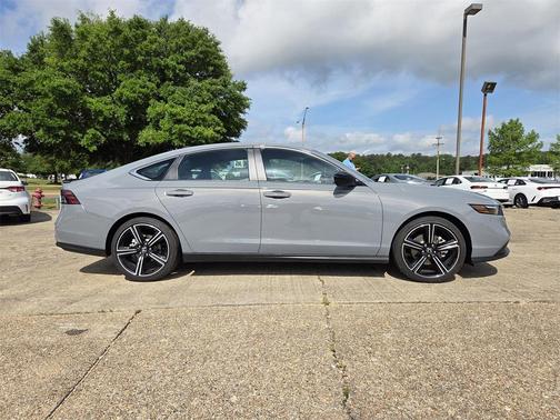 2025 Honda Accord Hybrid Base