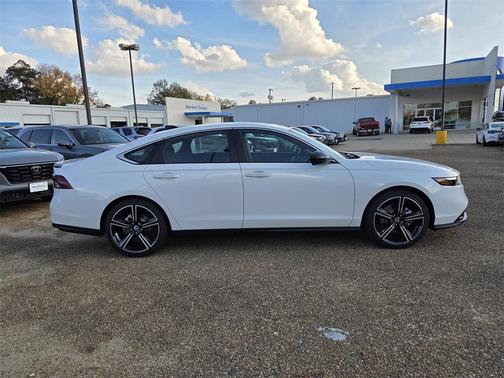 2025 Honda Accord Hybrid Base