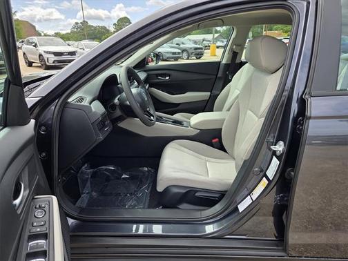 2025 Honda Accord LX 1.5T