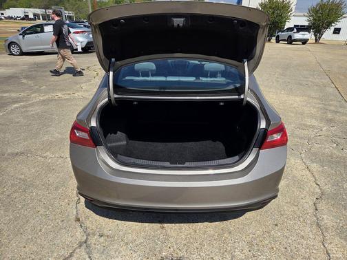 2022 Chevrolet Malibu 1LS