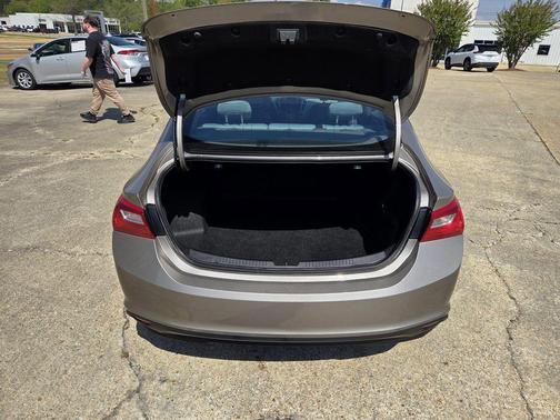 2022 Chevrolet Malibu 1LS