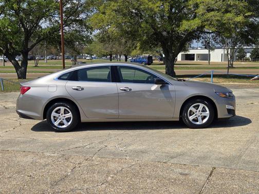 2022 Chevrolet Malibu 1LS