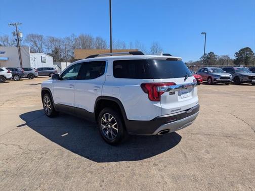 2023 GMC Acadia AWD SLT