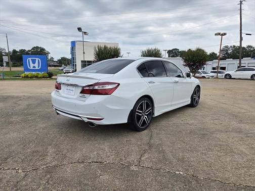 2017 Honda Accord Touring V6