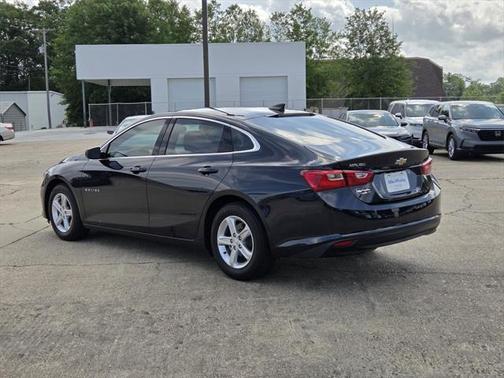 2023 Chevrolet Malibu 1LS