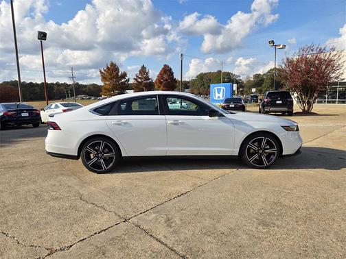 2025 Honda Accord Hybrid Base