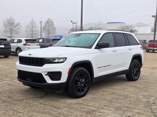 2024 Jeep Grand Cherokee Altitude