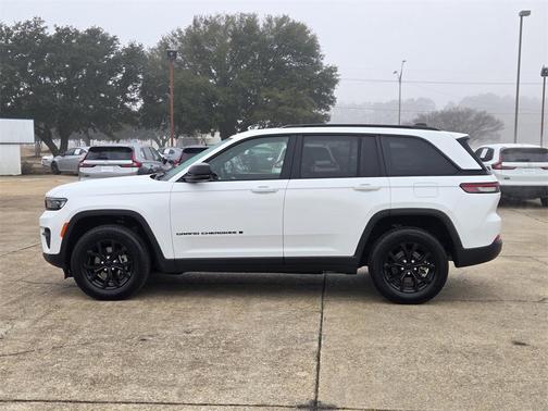 2024 Jeep Grand Cherokee Altitude