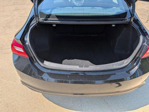Mosaic Black Metallic 2024 Chevrolet Malibu FWD 1LT