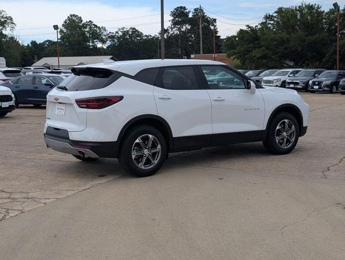 Summit White 2025 Chevrolet Blazer 2LT