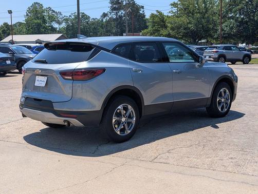 Sterling Gray Metallic 2025 Chevrolet Blazer 2LT