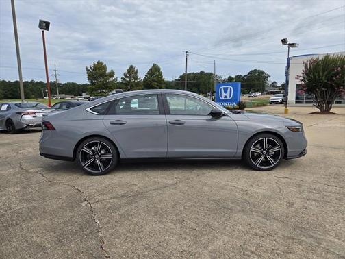 2025 Honda Accord Hybrid Base