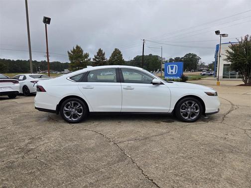 2023 Honda Accord EX 1.5T