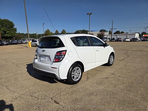 2020 Chevrolet Sonic FWD Hatchback 1FL 5-Door