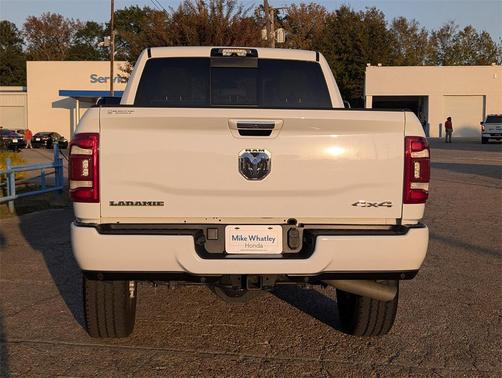 2022 RAM 2500 Laramie Crew Cab 4x4 6'4' Box