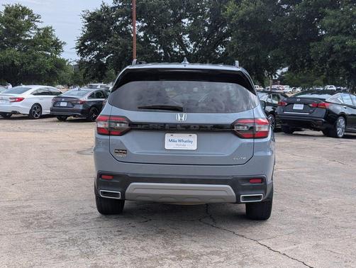 Gray 2023 Honda Pilot AWD Elite