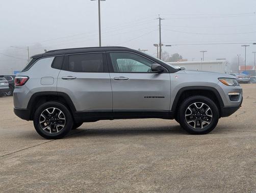 2020 Jeep Compass Trailhawk