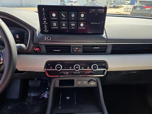 Silver Metallic 2026 Honda Pilot EX-L