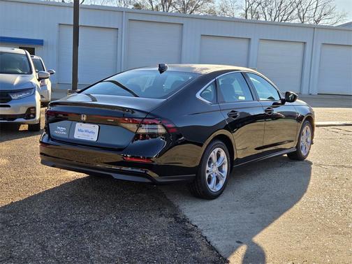 2026 Honda Accord LX 1.5T