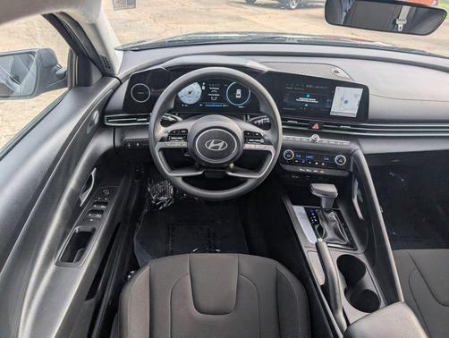 Ecotronic Gray 2024 Hyundai ELANTRA SEL